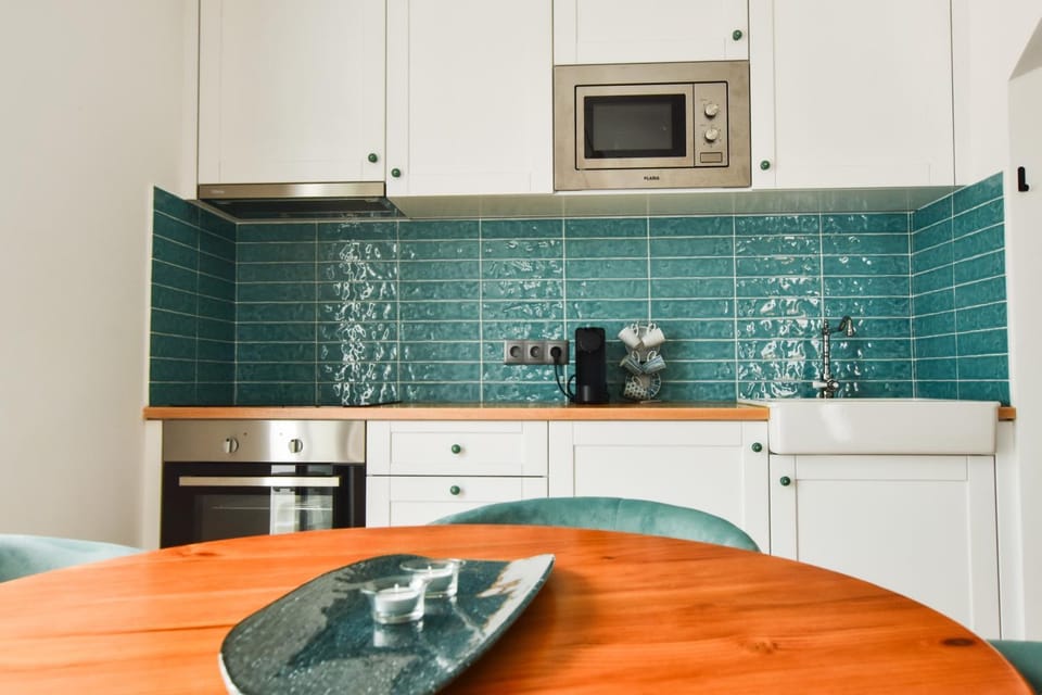 Kitchen or kitchenette, stove