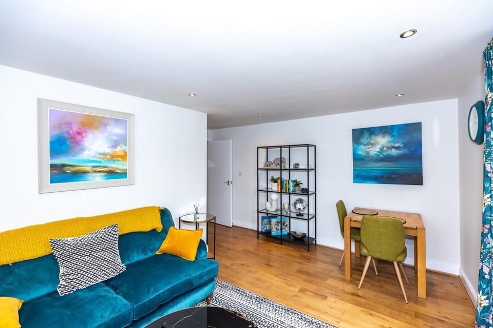 First Class Flat Apartment in Brandon