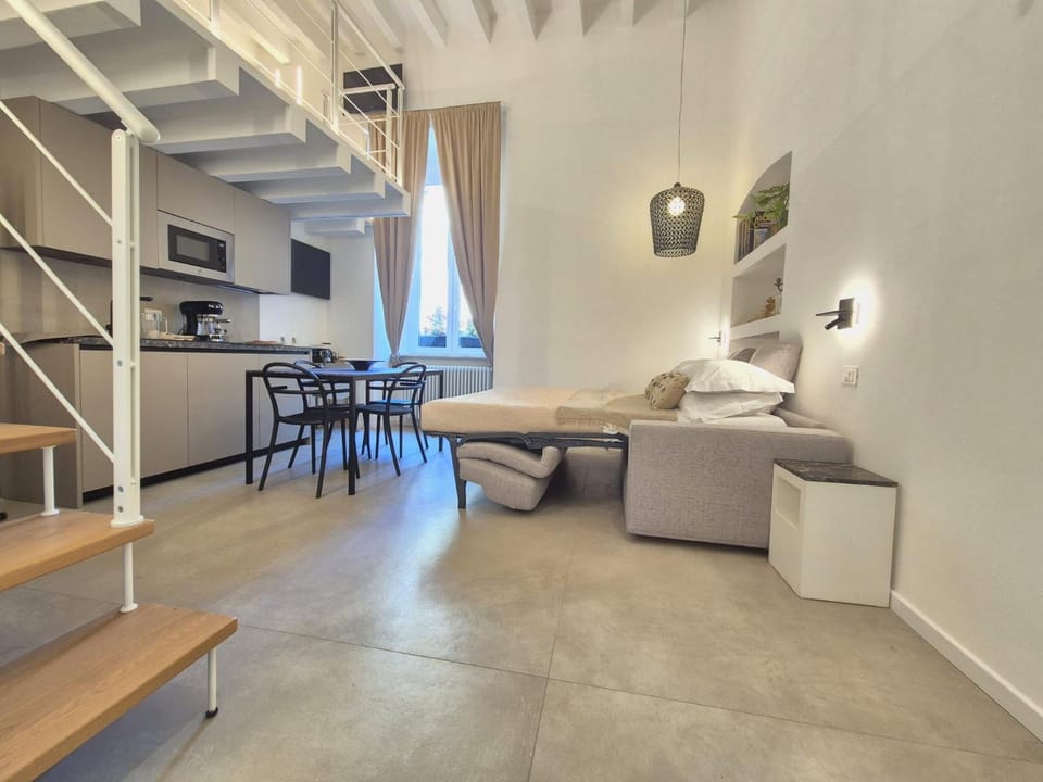 TV and multimedia, Kitchen or kitchenette, Living room, Seating area, Dining area, minibar