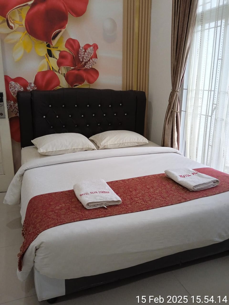 Hotel Alifa Syariah Bed and Breakfast in Padang