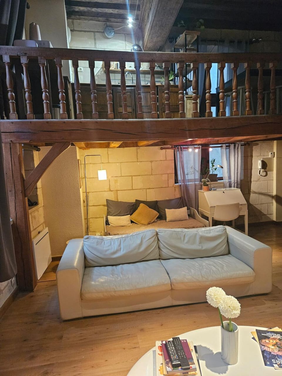 Historic Robin Quantin Tours Hyper-Center Place Plumereau Apartment in Tours