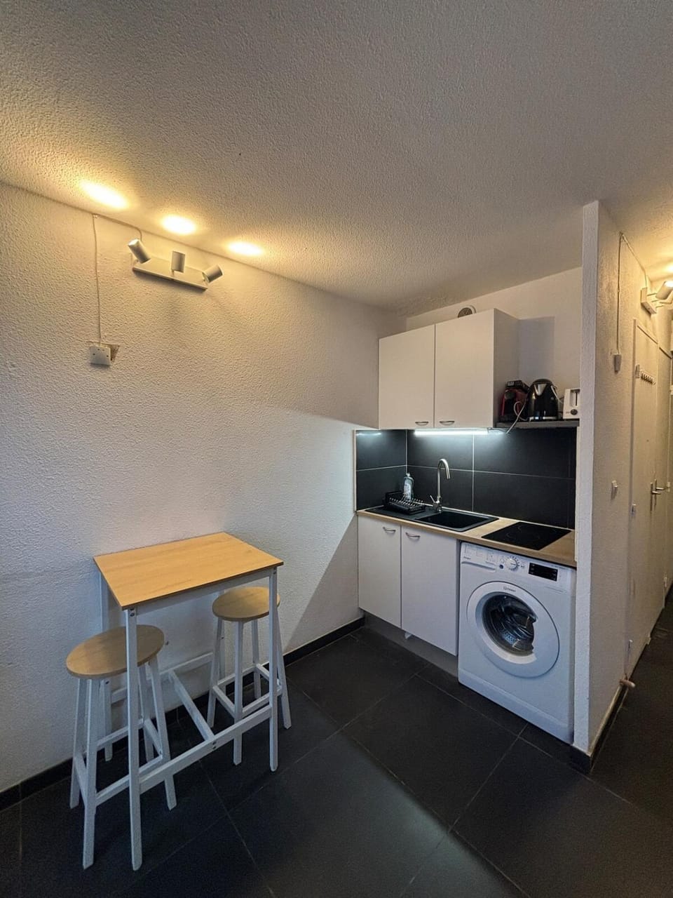 Cozy studio very close to train station Apartment in Nice