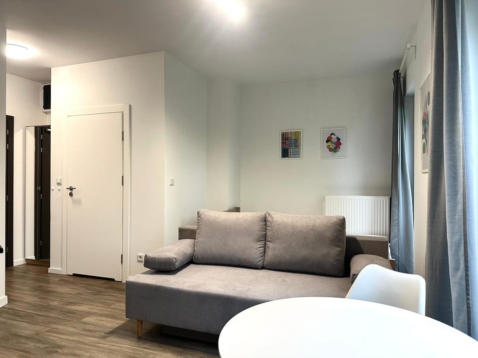 Przyjaźni 16 Apt 27 - Self Check-In 20h - Lift Apartment in Wroclaw