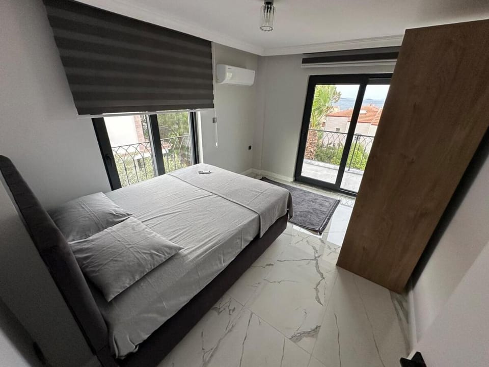 Luxury Villa to the Sea on the Island of Cunda,PEARL MANSİON Apartment in İzmir Province