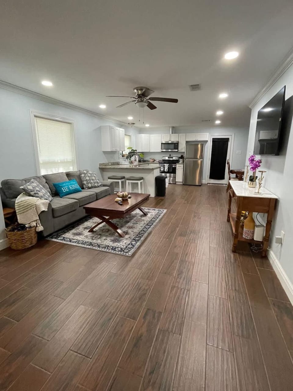 Close to LSU & Health District 3BR 2BA whole House House in Baton Rouge