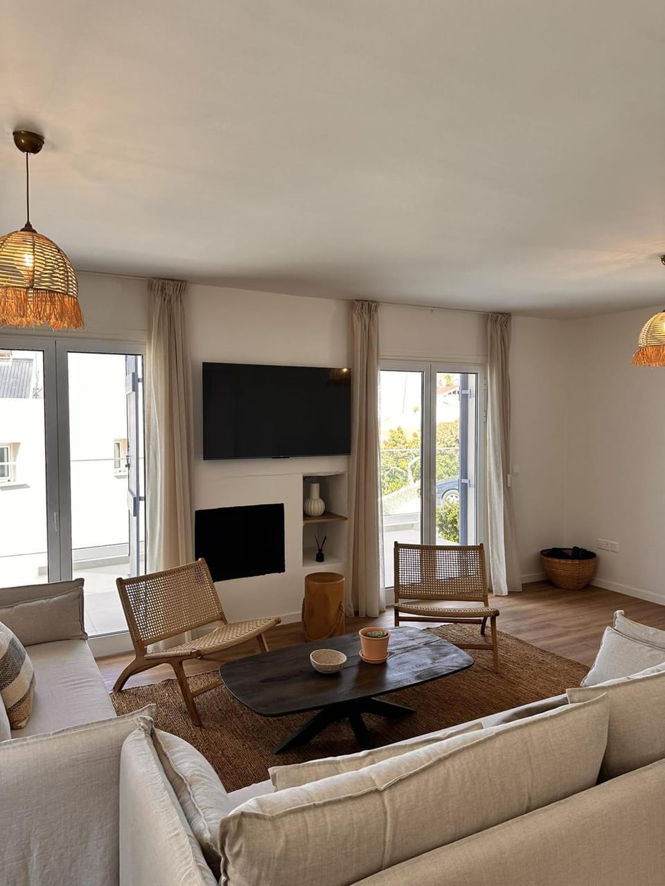 Communal lounge/ TV room, Living room