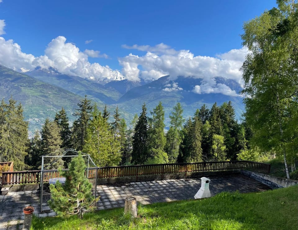 Studiò Le Bois Apartment in Aosta Valley, Italy
