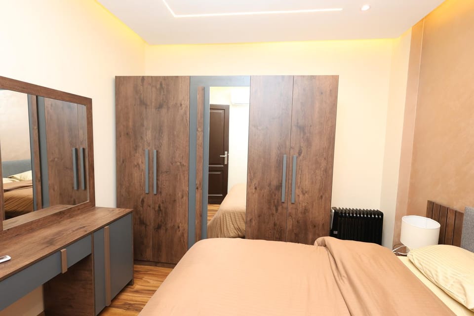 Bed, Photo of the whole room, Bedroom, wardrobe