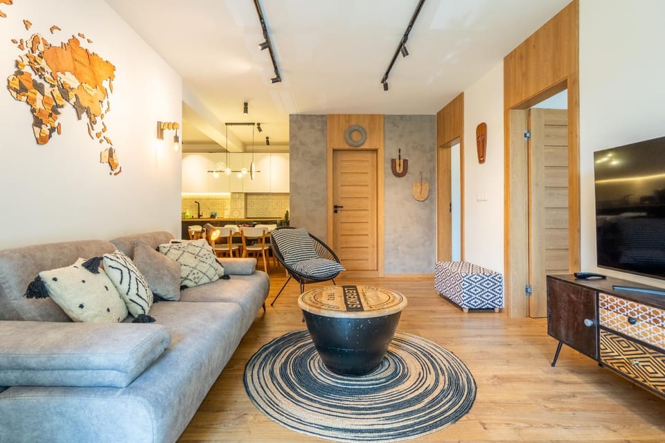 Communal lounge/ TV room, Living room, Seating area