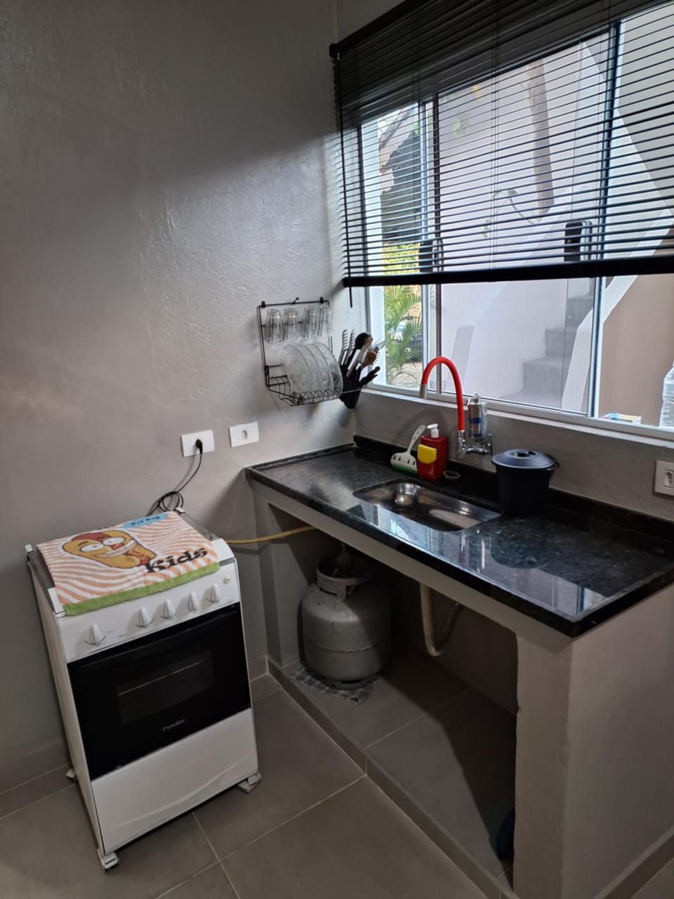 Kitnet Completa perto da Praia e do Centro, Roupas de Cama e Banho Apartment in State of São Paulo