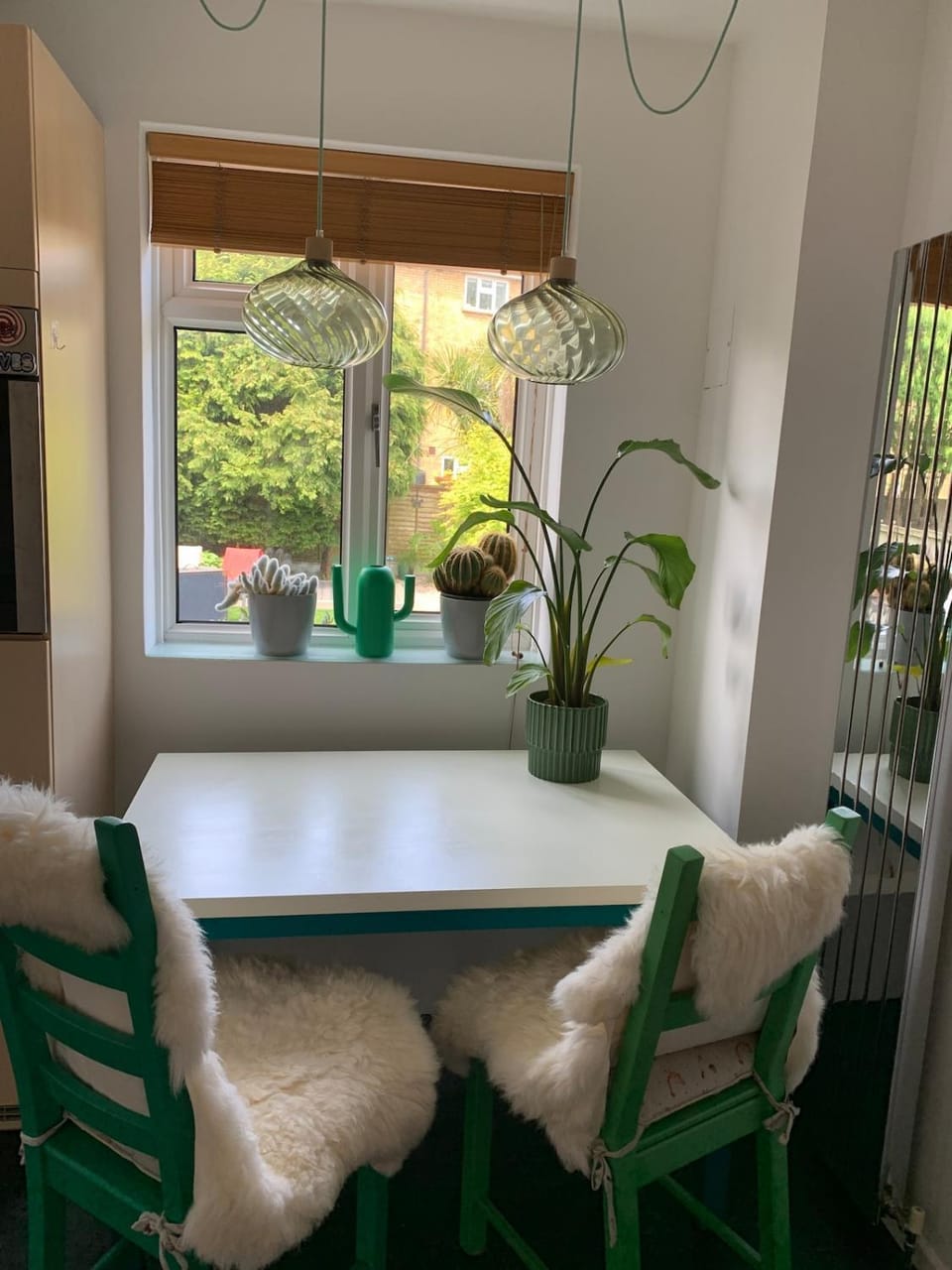 2 double bed with cozy garden & off-road parking House in Folkestone