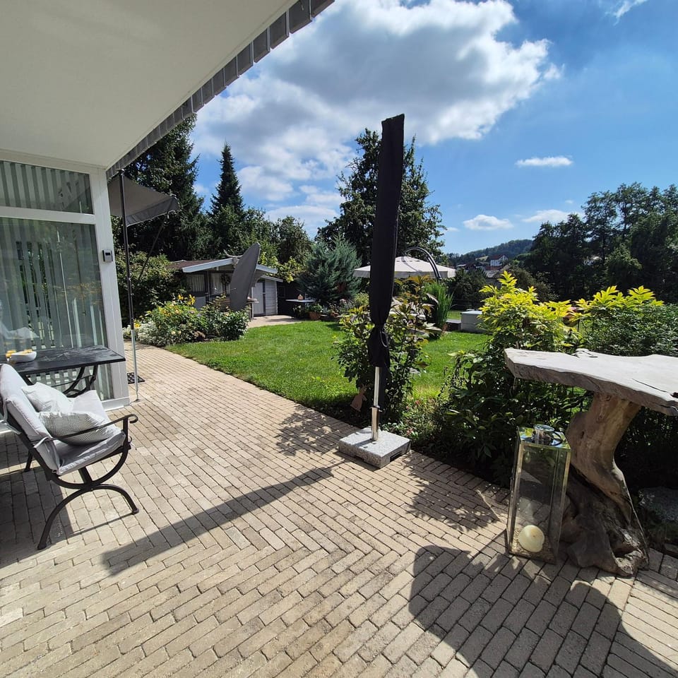 Property building, Garden, Balcony/Terrace, Garden view