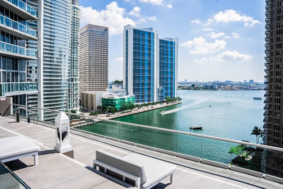 Tony Ultimate Experience Miami Apartment in Brickell