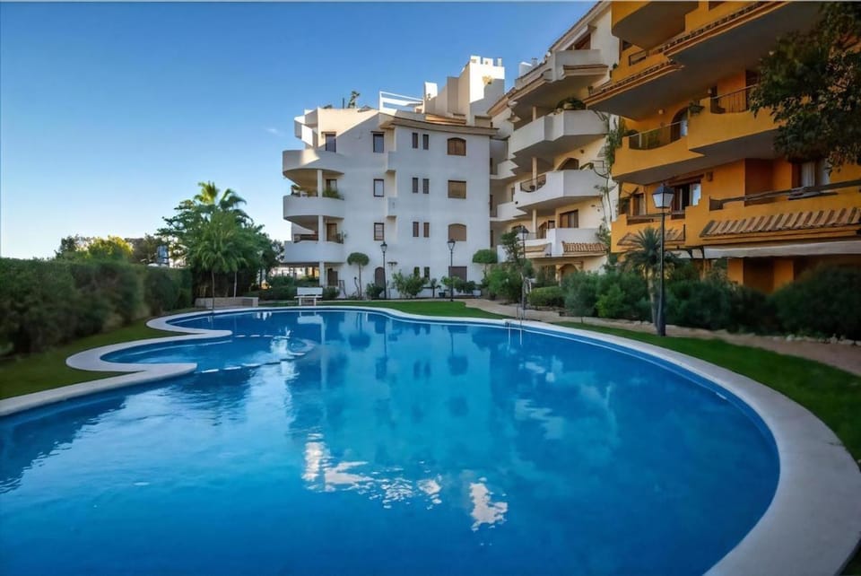 Property building, Pool view, Swimming pool