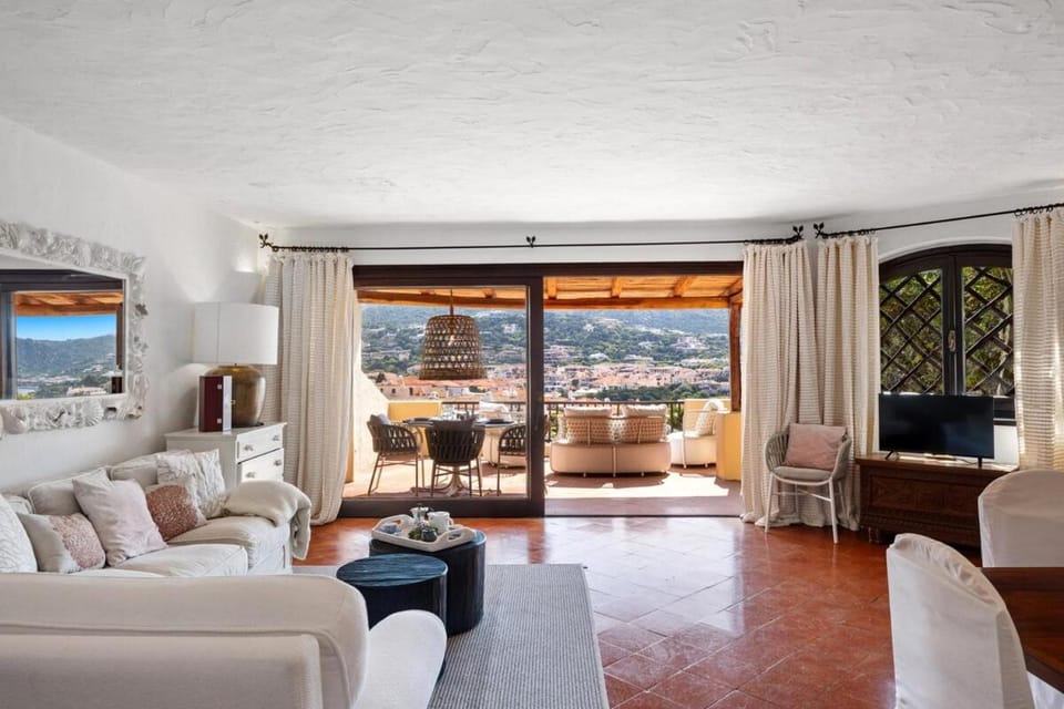 Mediterranean Jewel - Panoramic Porto Cervo Apt Apartment in Sardinia