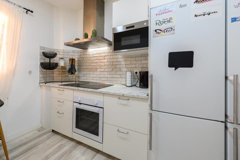 Barcelona habitación con comodidad y zonas compartidas Gran Vía-Madrid T emporal SBE1013 Apartment in Centro