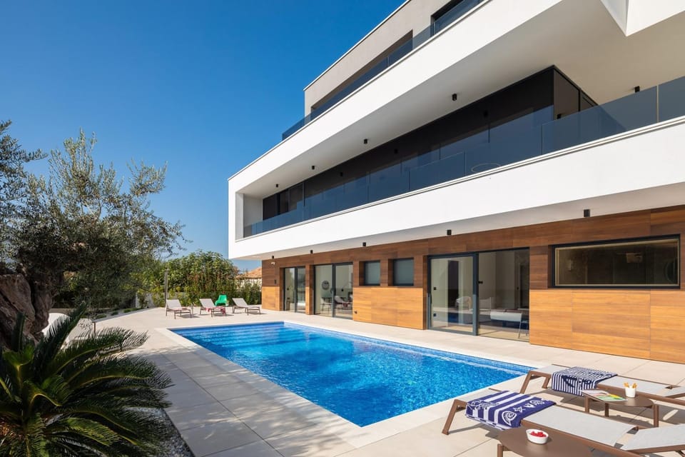 Garden, Swimming pool