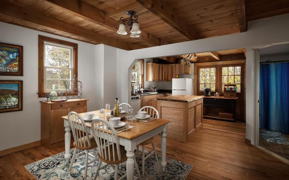 The Serenity Cabin Firepit Wineries Hiking Cabin in Shenandoah Valley