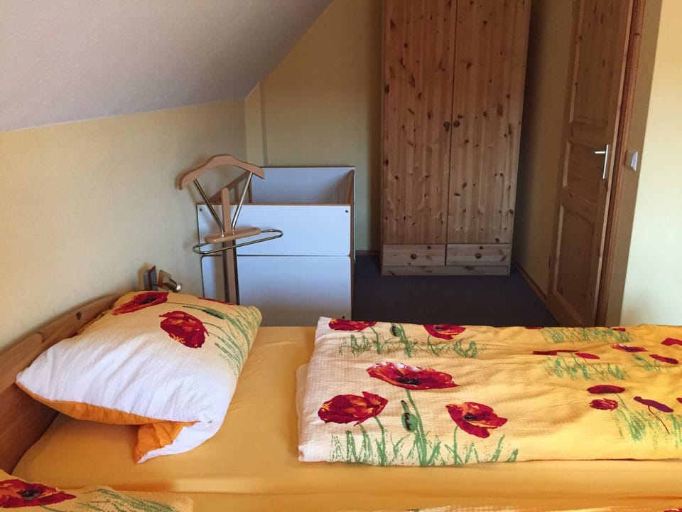 Bed, Bedroom, wardrobe