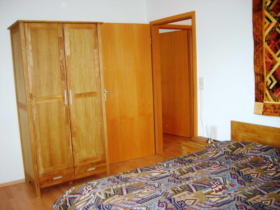 Bedroom, wardrobe