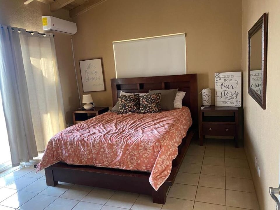 Beach house, Private Pool, Location 10 House in Ensenada