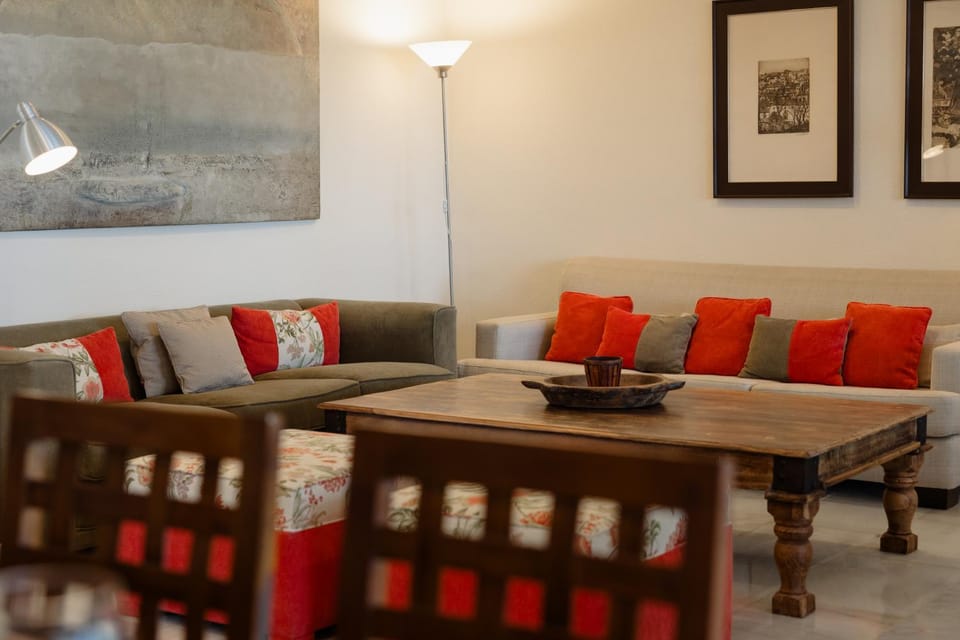 Living room, Seating area, Dining area
