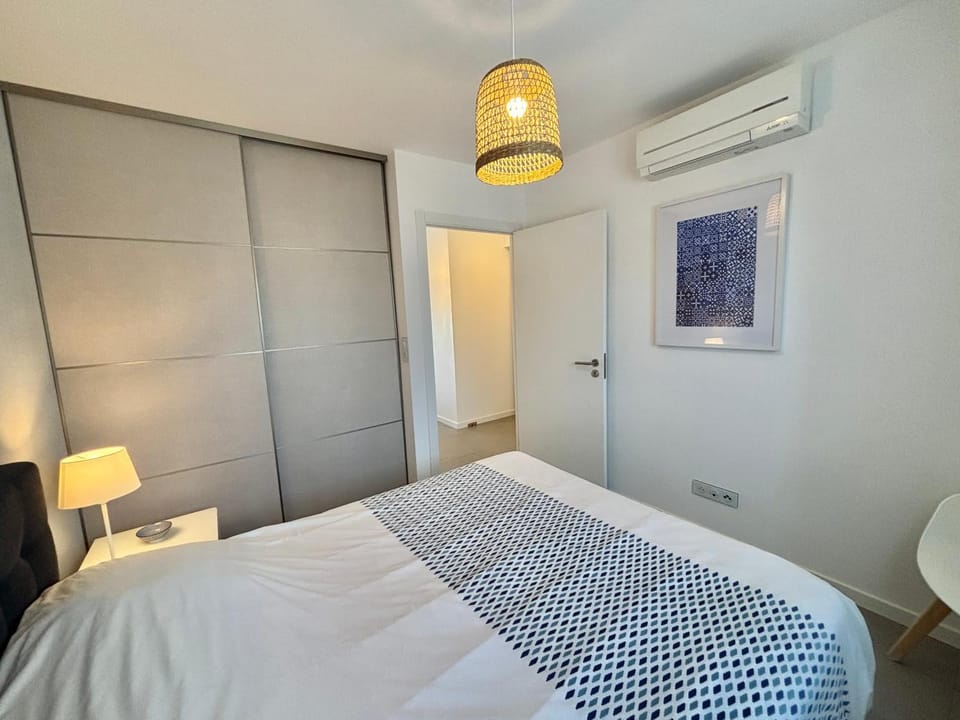 Photo of the whole room, Bedroom, air conditioner