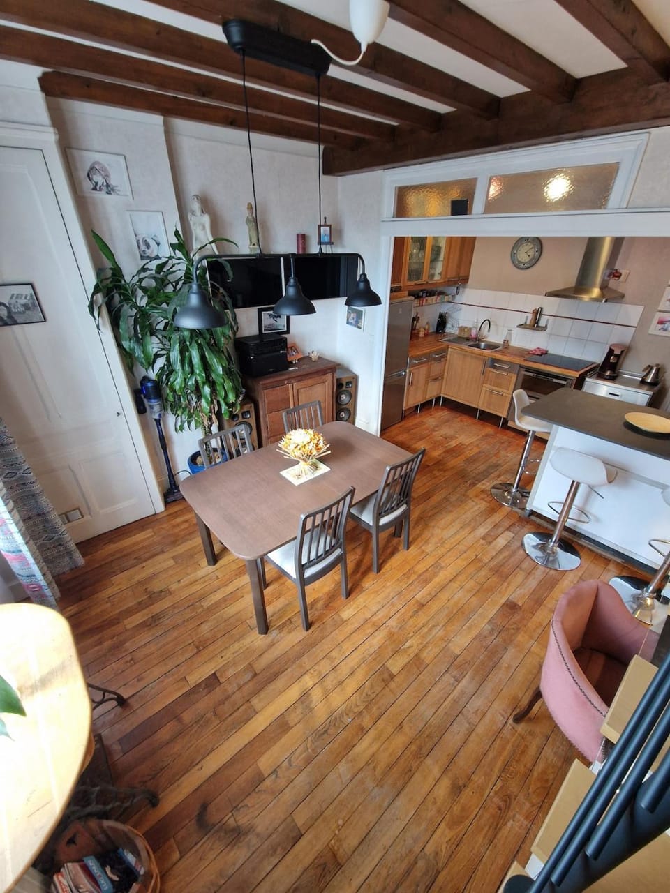 Spacieux Duplex à Villeurbanne 6 Pers Tout Comfort Apartment in Villeurbanne
