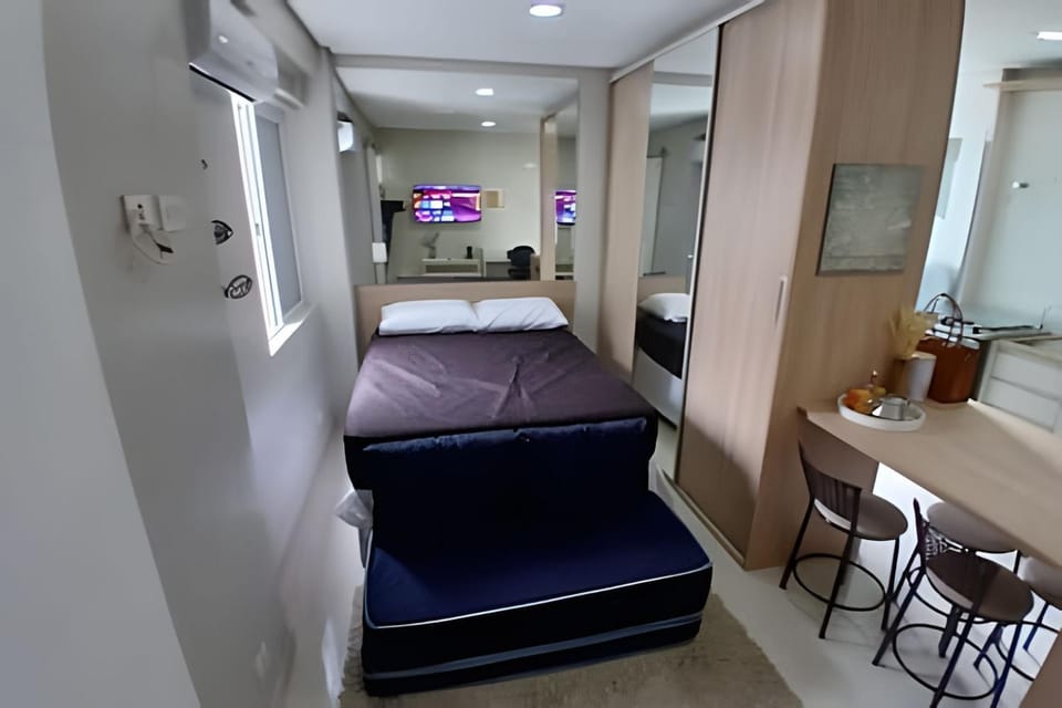 Photo of the whole room, Bedroom