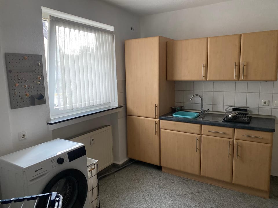 Kitchen or kitchenette, oven, stove
