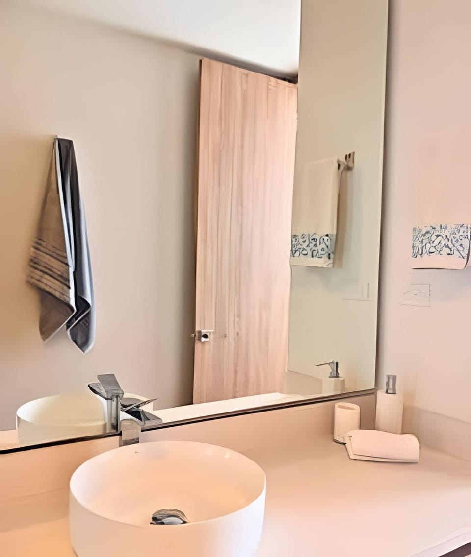 “Luxury and Comfort by the Sea” Apartment in Bolivar