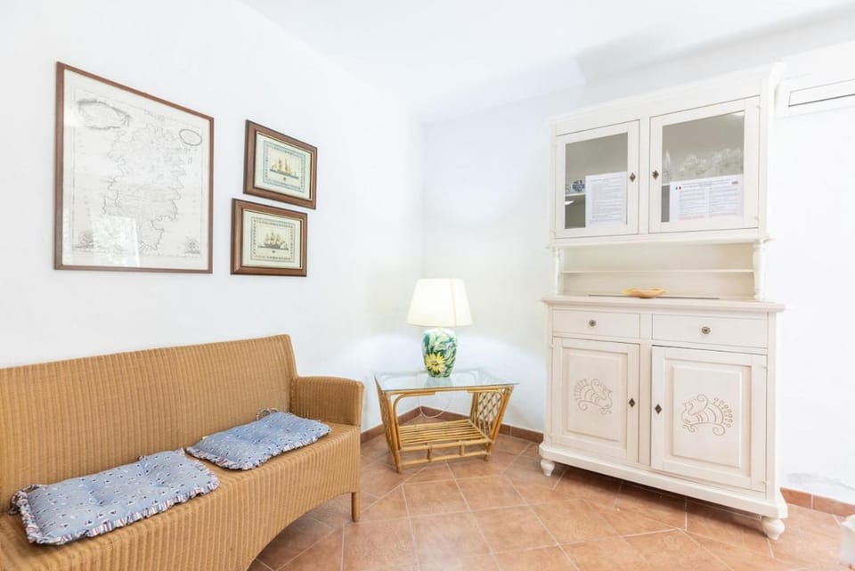 Green Oasis - 2 Min Walk from Cala Girgolu Apartment in Sardinia