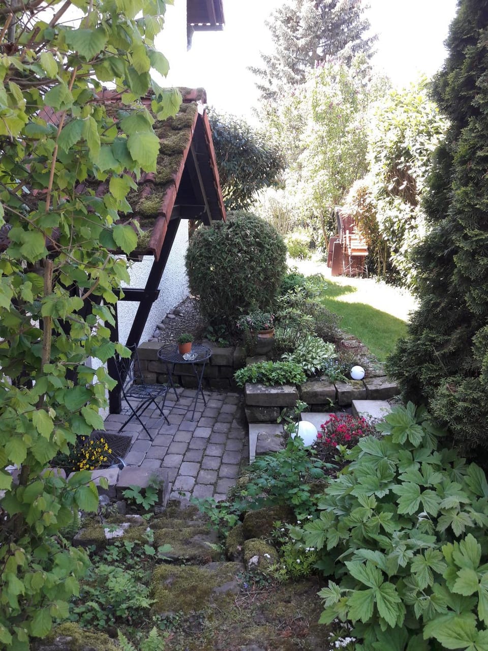Facade/entrance, Garden