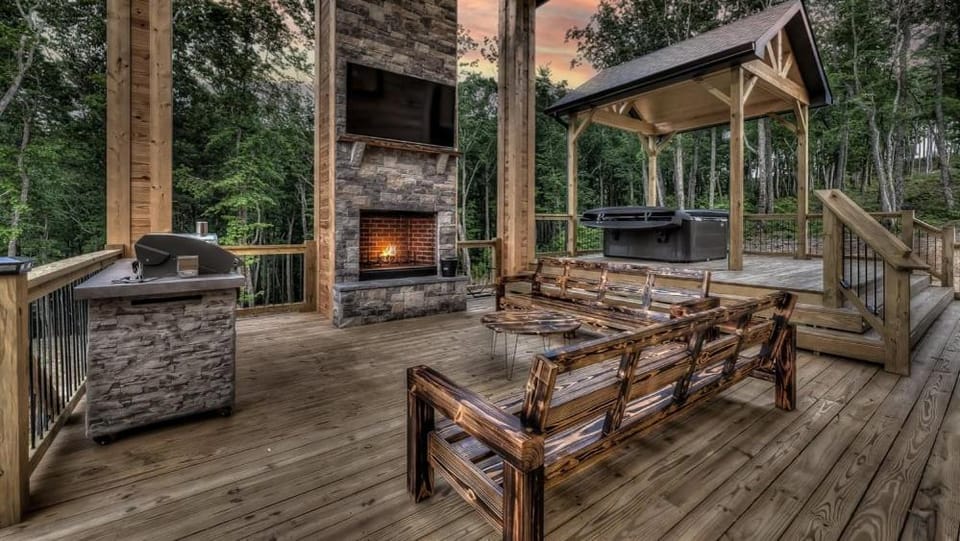 Natural landscape, BBQ facilities, Balcony/Terrace, Seating area