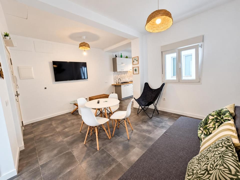 TV and multimedia, Living room, Dining area