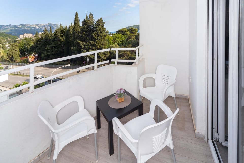 Central comfy apartment Apartment in Budva