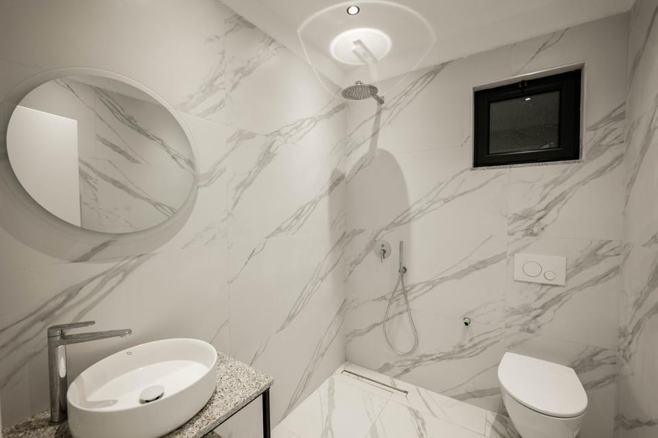 Avdia Apartments Bed and Breakfast in Sarandë