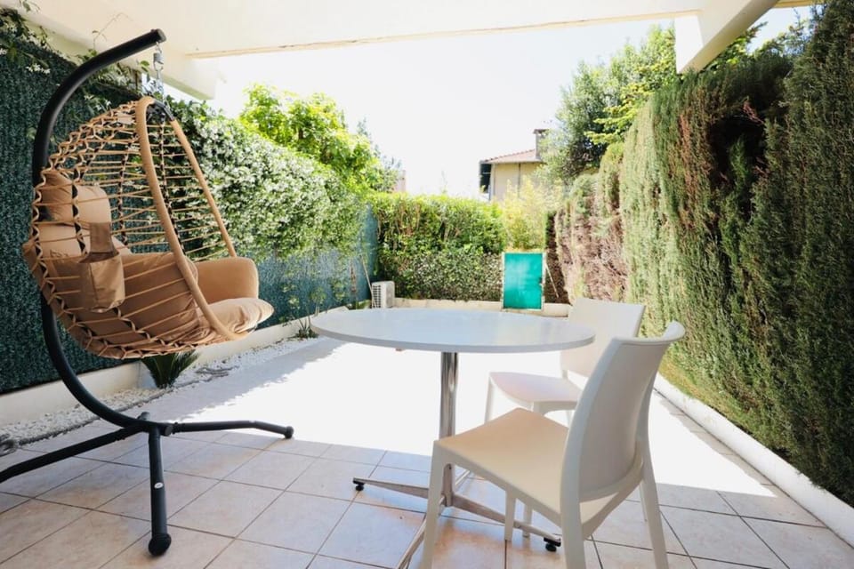 Roses des Mers - Apt Standing 2 Prs - Clim - Parking Apartment in Antibes