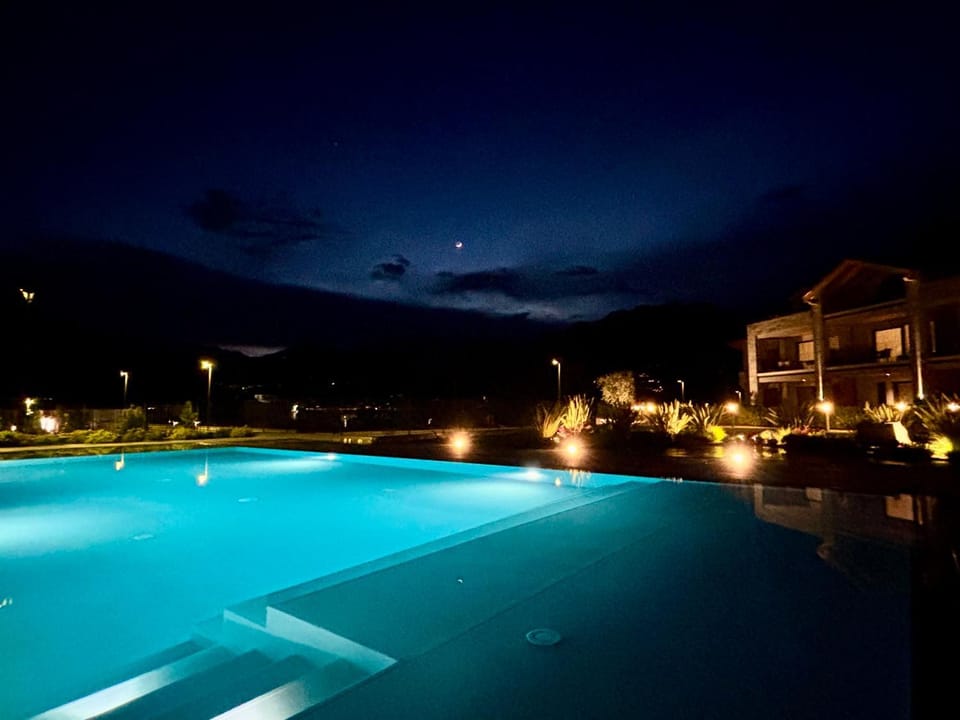 Night, Swimming pool