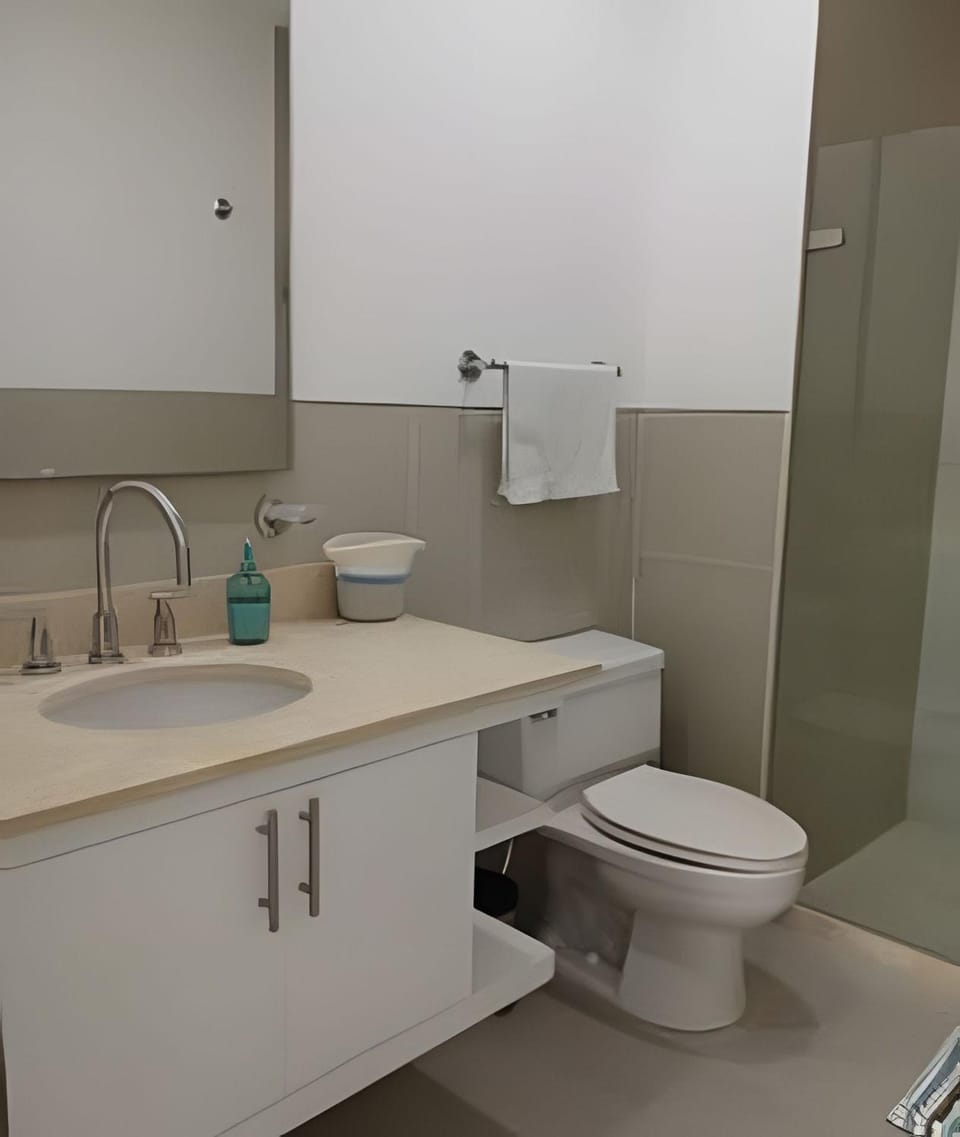 “Beautiful Apt with King Bed & Beach Access” Apartment in La Boquilla