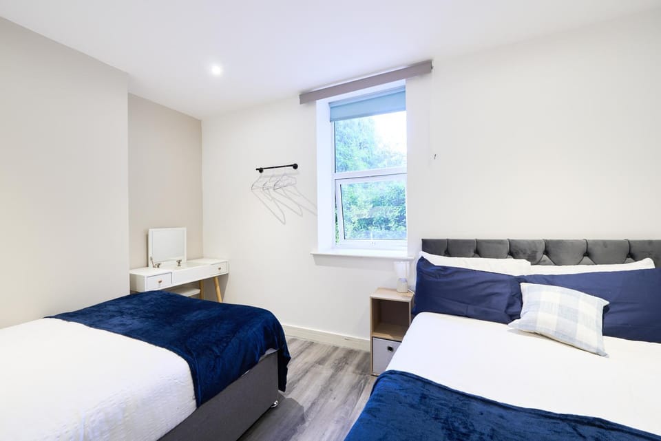 Coastal Comfort for 5 Apartment in Portsmouth