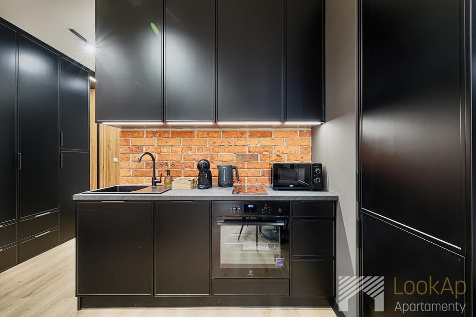 Kitchen or kitchenette, oven, stove