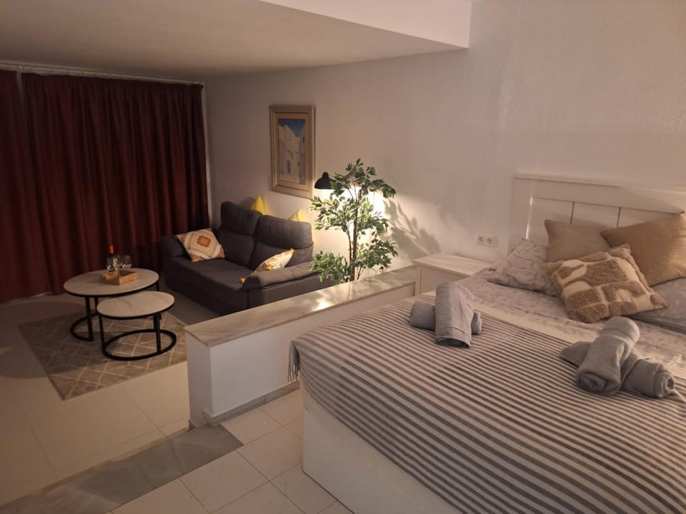 Living room, Bedroom