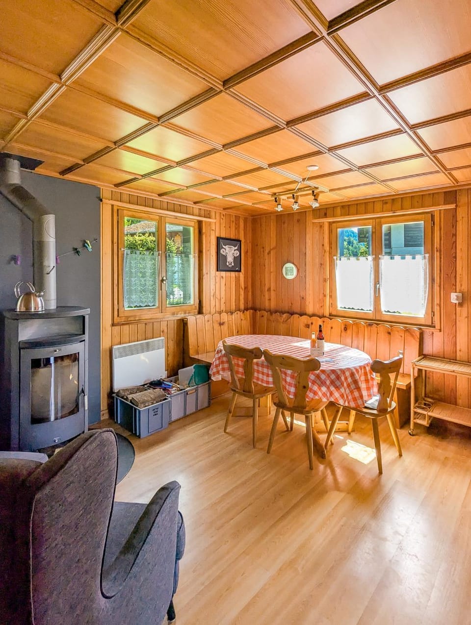 TV and multimedia, Living room, Dining area, fireplace