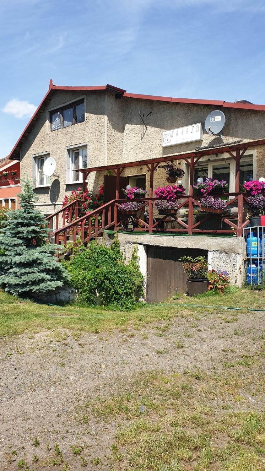 Zajazd Łoś Inn in Poland