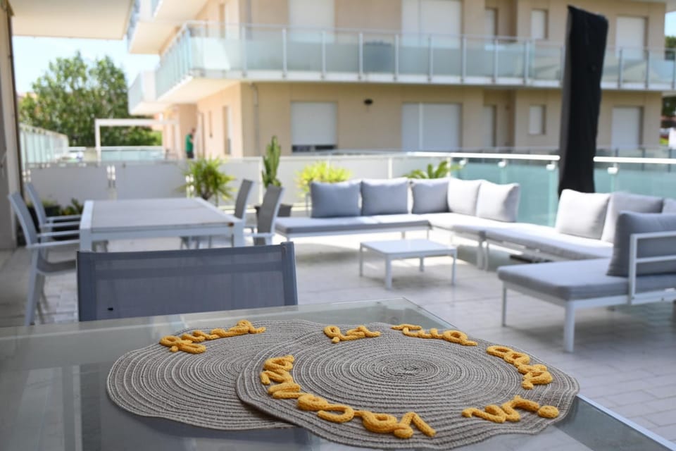 M438 - Marcelli, trilocale con ampia terrazza a 30mt dal mare Apartment in Marcelli