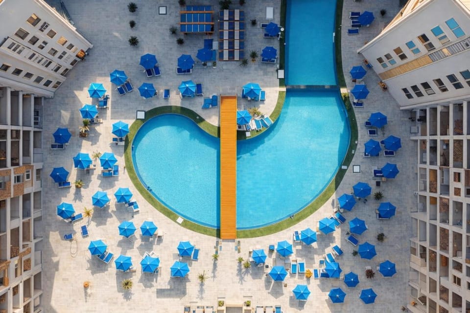 Property building, Swimming pool