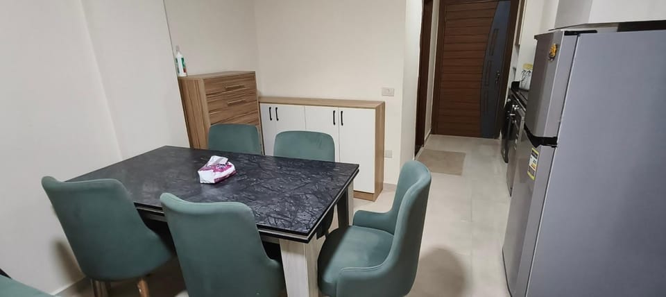 TV and multimedia, Kitchen or kitchenette, Dining area, minibar, oven