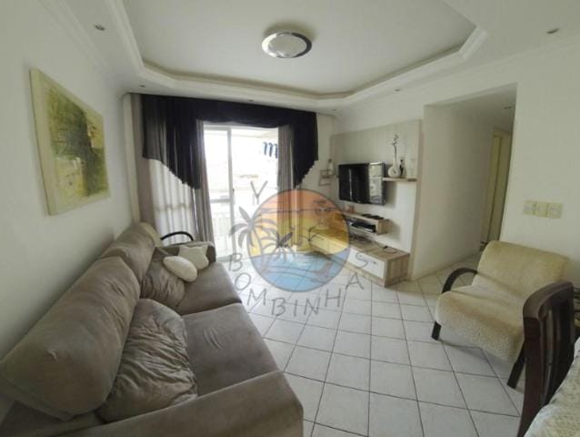 Apartamento Zona Central da Praia com 03 Dormitórios Apartment in Bombinhas