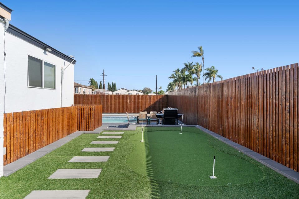 Family Pool House Oasis Apartment in National City
